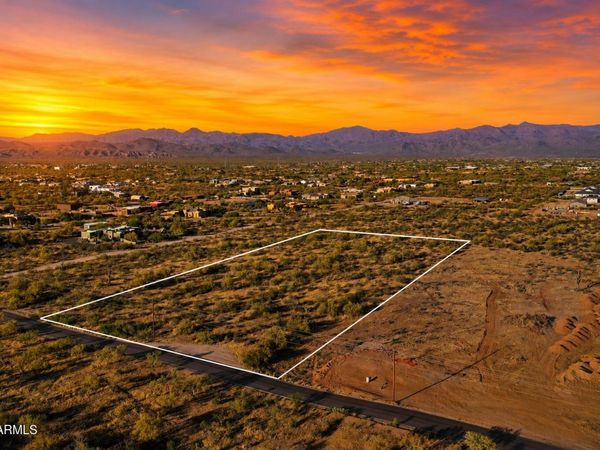 00000 N 136th Street, Unit 5, Scottsdale, AZ 85262