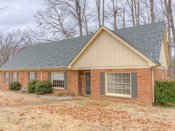 2110 WOODSIDE DR, Germantown, TN 38138