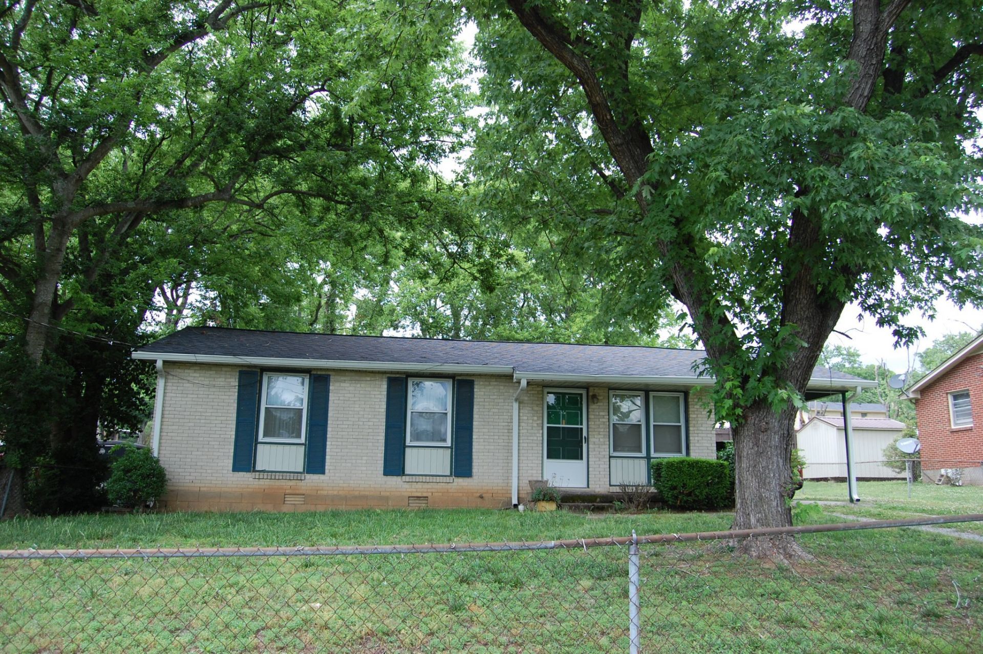 220 Cherry Dr , Franklin, TN 37064 Main Photo