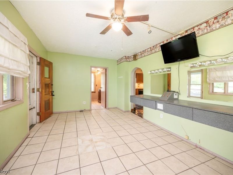 1953 Lawn Avenue, Lowellville, OH 44436 Photo 17