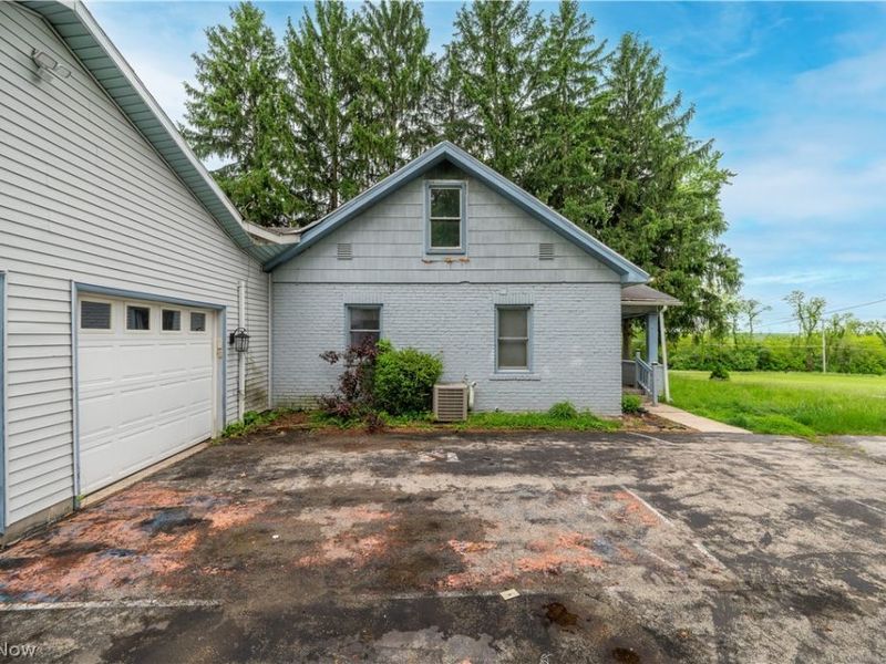 1953 Lawn Avenue, Lowellville, OH 44436 Photo 30