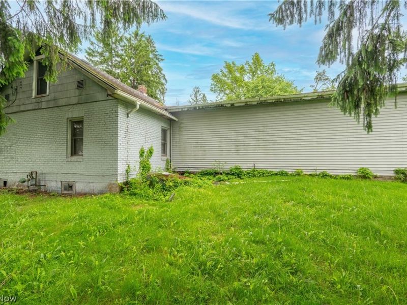 1953 Lawn Avenue, Lowellville, OH 44436 Photo 34