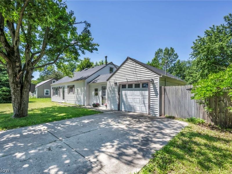 9948 Colfax Drive, Columbia Station, OH 44028 Photo 4