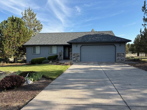 476 Nutcracker Drive, Redmond, OR 97756