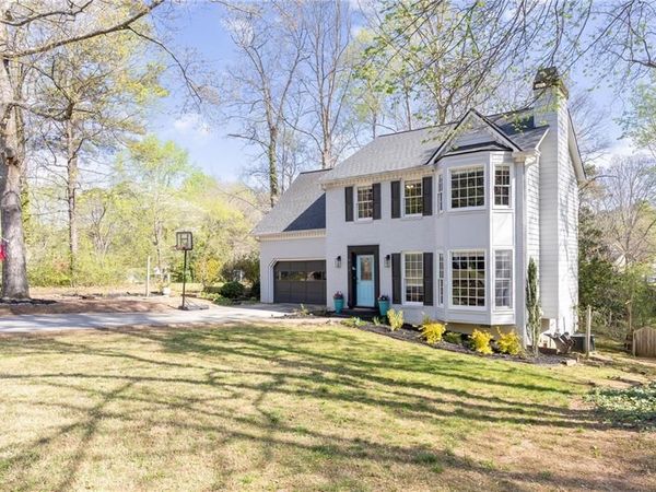 926 W Mill Trace NW, Kennesaw, GA 30152
