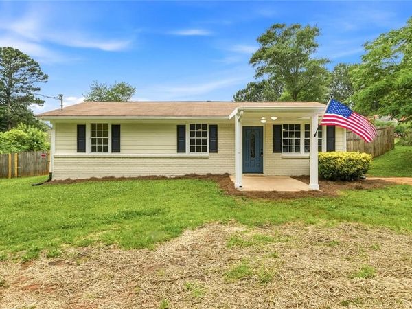 405 E E Wilson Street , Villa Rica, GA 30180