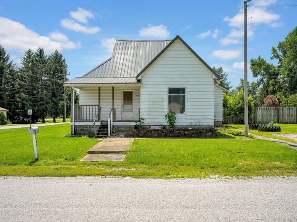 328 Wells Avenue, Mitchell, IN 47446