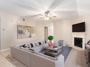 4521 Lakeside Hollow Street, Fort Worth, TX 76262
