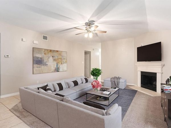 4521 Lakeside Hollow Street, Fort Worth, TX 76262