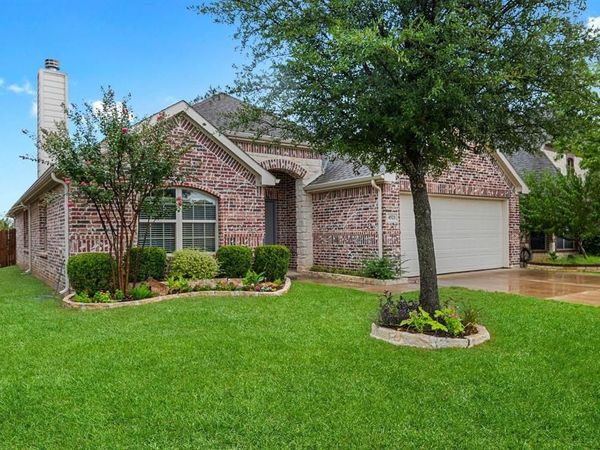 4521 Lakeside Hollow Street, Fort Worth, TX 76262