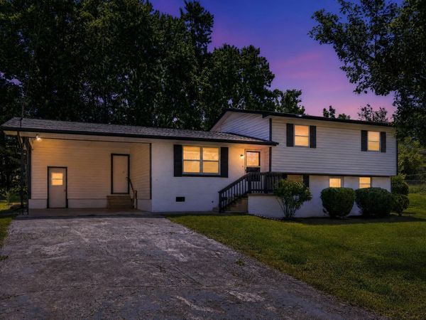 3355 SE Dockery Street, Cleveland, TN 37323