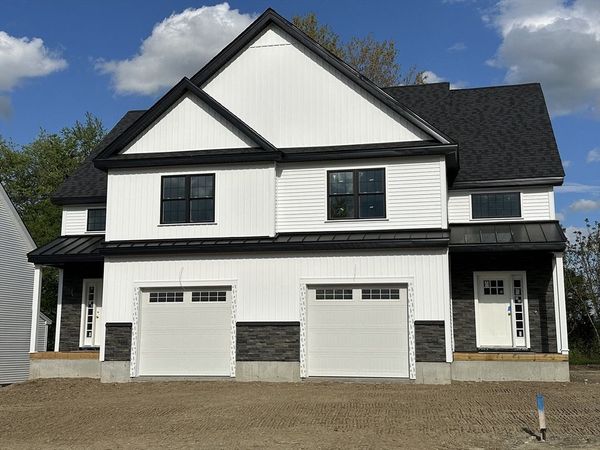15 Leo's Way, Unit 15, Sterling, MA 01564