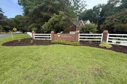 243 Fair Ridge Lane  photo 4