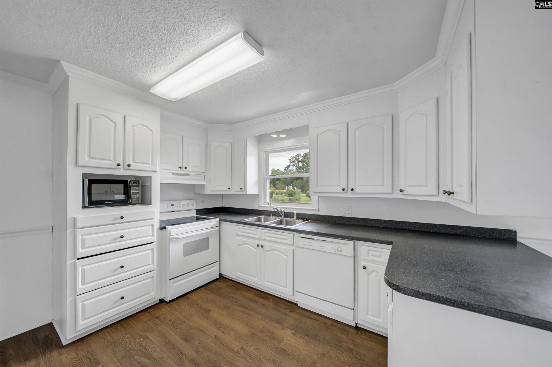 1833 Cupstid Street  Photo 11