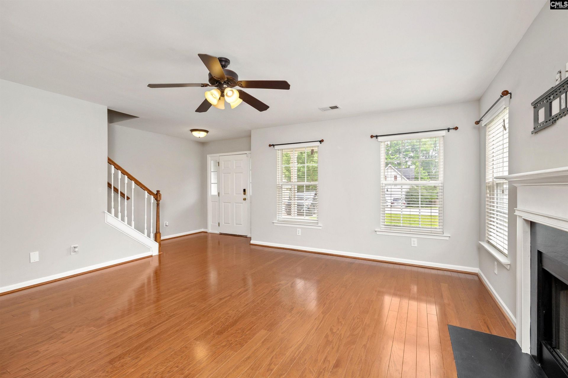 178 Vermillion Drive  Photo 5