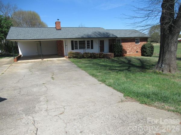 1330 Davis Road , Lincolnton, NC 28092