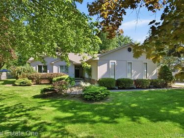 4425 Gardner Street, Sterling Heights, MI 48310