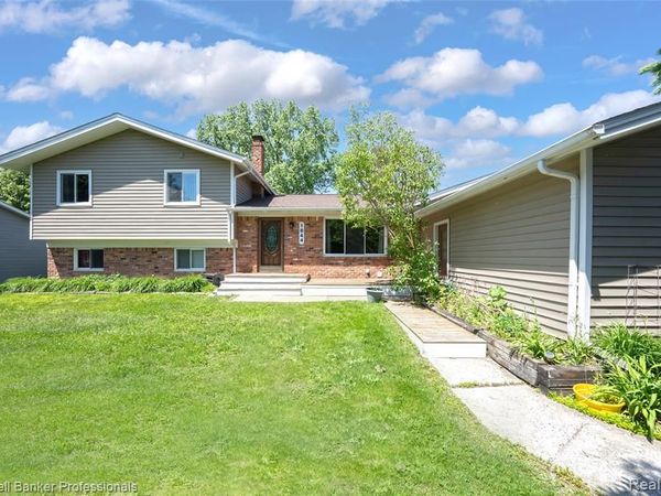 1844 Harwood Drive , Oxford Twp, MI 48371