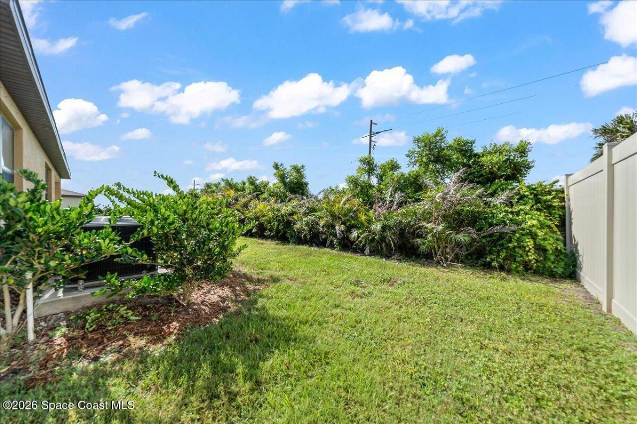 6485 Topaz Drive , Grant, FL 32949 Photo