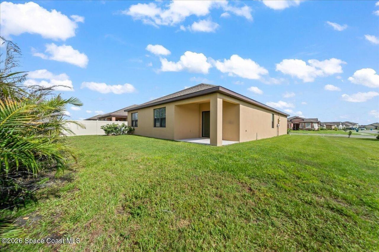 6485 Topaz Drive , Grant, FL 32949 Photo