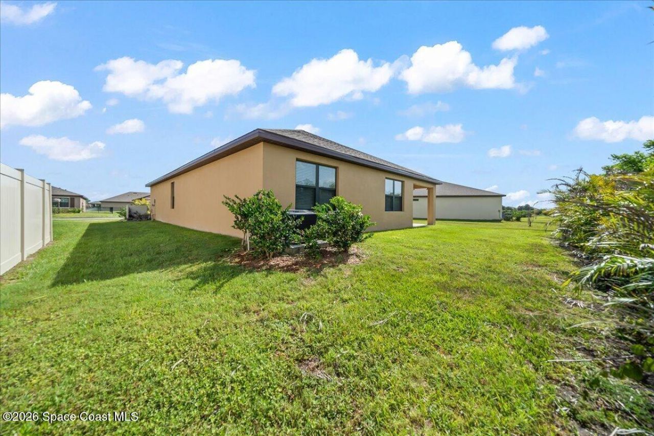 6485 Topaz Drive , Grant, FL 32949 Photo