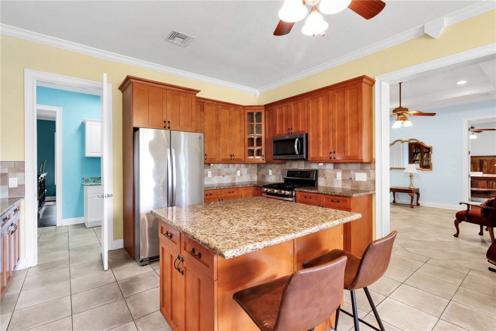 7330 36th Court , Vero Beach, FL 32967 Photo