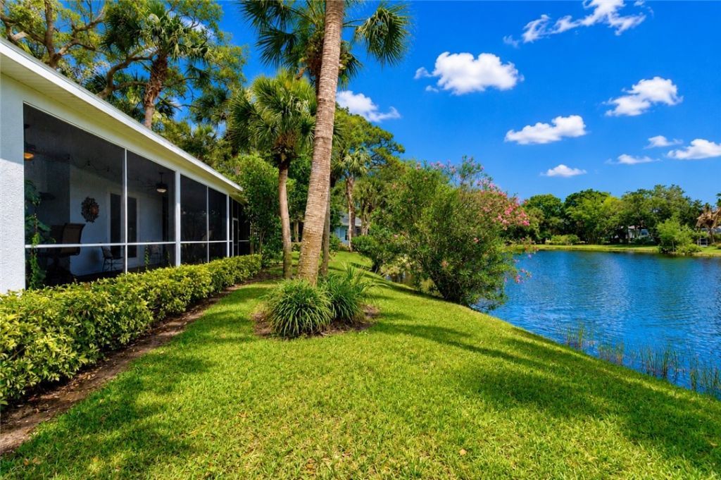 7330 36th Court , Vero Beach, FL 32967 Photo