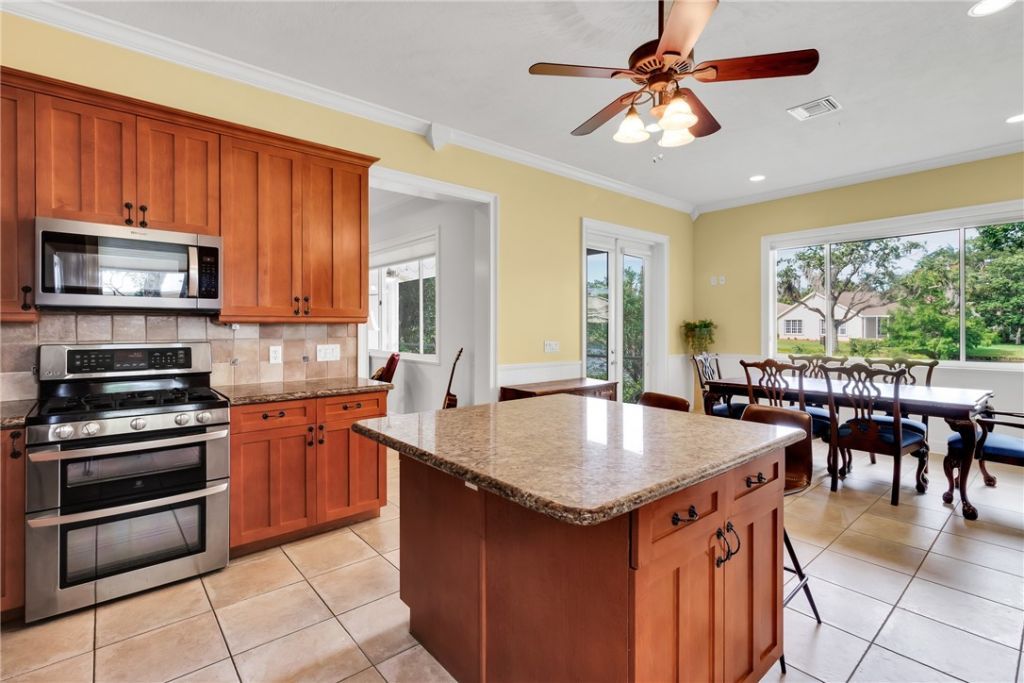7330 36th Court , Vero Beach, FL 32967 Photo