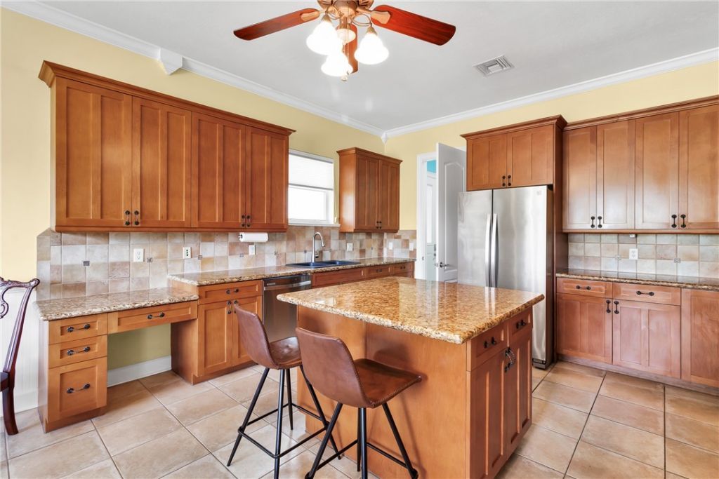 7330 36th Court , Vero Beach, FL 32967 Photo