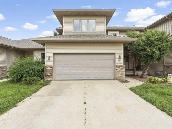 1813 12th Ave, Unit B, Coralville, IA 52241