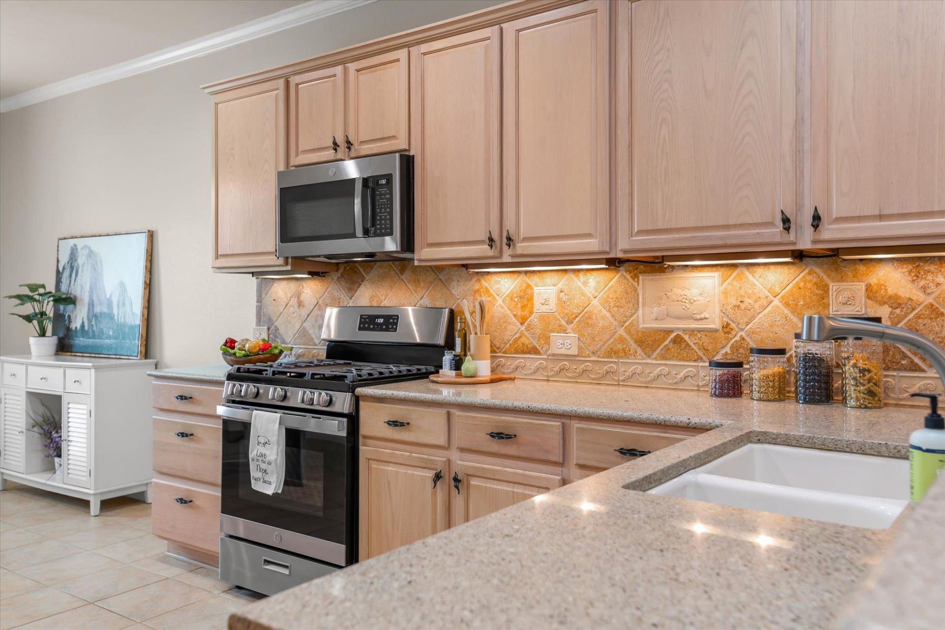 402 Deer Meadow Cir, Georgetown, TX 78633 Main Photo