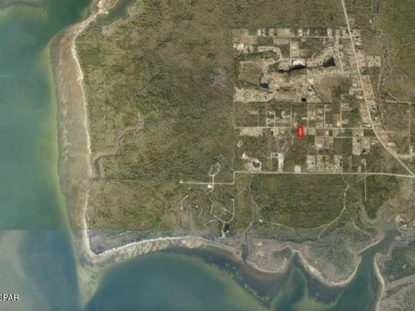 12128 Cue Drive , Panama City, FL 32404