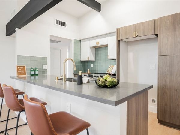 6244 Rassler Avenue , Las Vegas, NV 89107