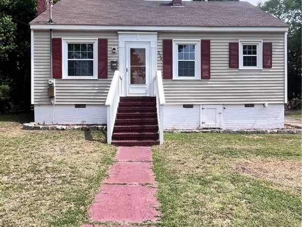 226 S Windsor Drive, Fayetteville, NC 28301