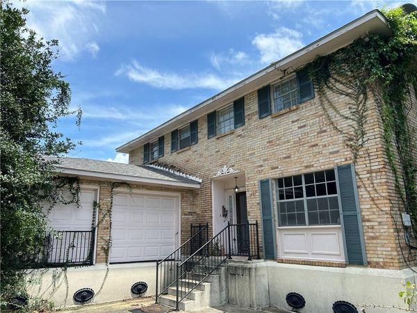 3610 RUE DELPHINE Street , New Orleans, LA 70131