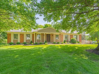 6187 Lakota Drive, Madeira, OH 45243