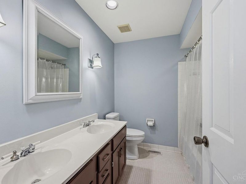 6187 Lakota Drive, Madeira, OH 45243 Photo 40