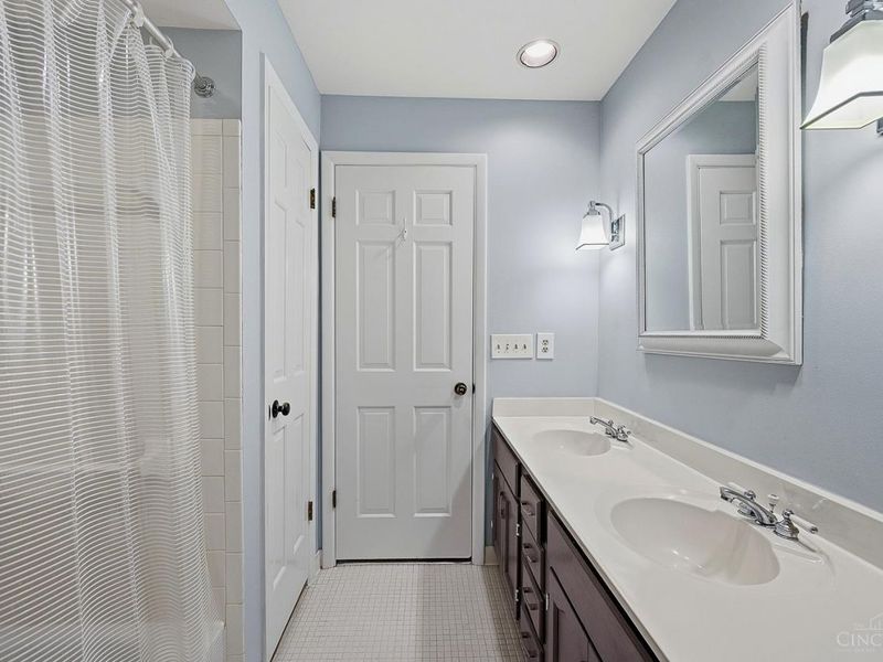 6187 Lakota Drive, Madeira, OH 45243 Photo 41