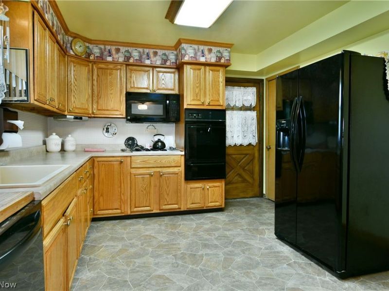 26 Potomac Avenue, Niles, OH 44446 Photo 17