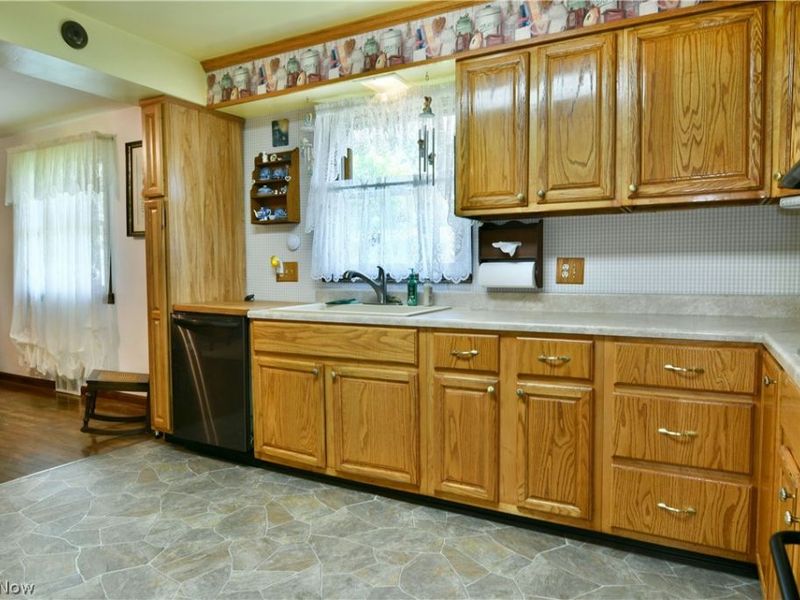 26 Potomac Avenue, Niles, OH 44446 Photo 18