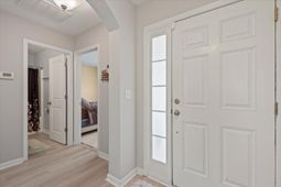 145 Mayfield Drive photo 4