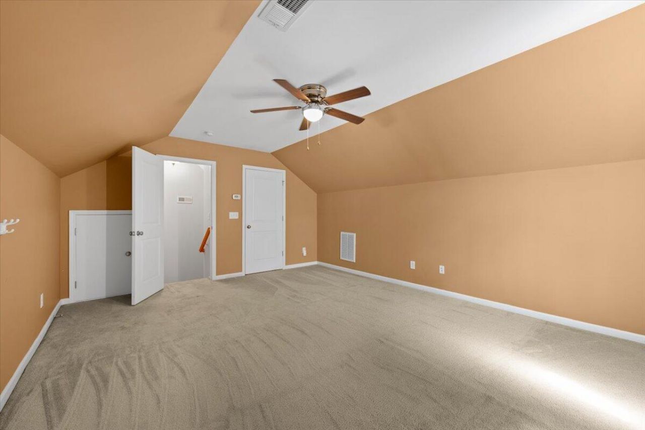 145 Mayfield Drive Photo 22