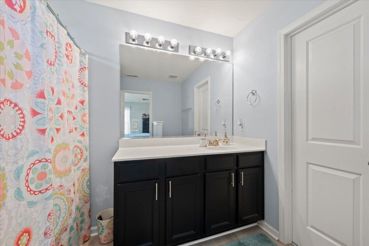 145 Mayfield Drive Photo 23