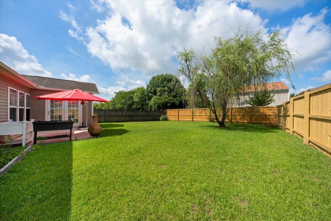 145 Mayfield Drive Photo 26