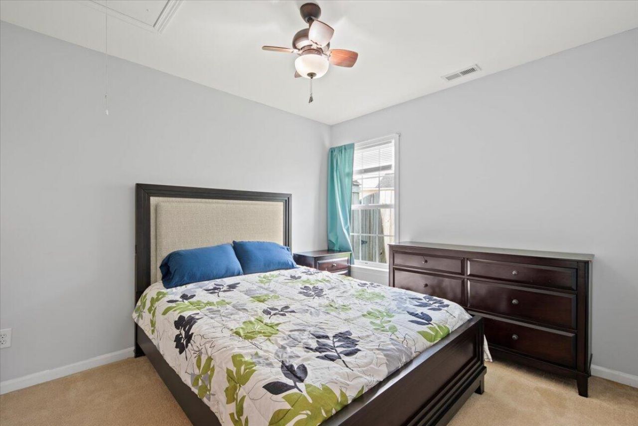 145 Mayfield Drive Photo 5
