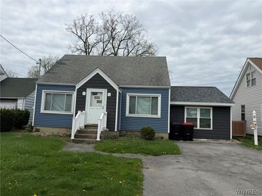 1882 Como Park Boulevard, Lancaster, NY 14086