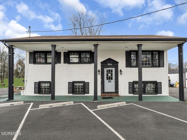 934 Highway 36, Leonardo, NJ 07737