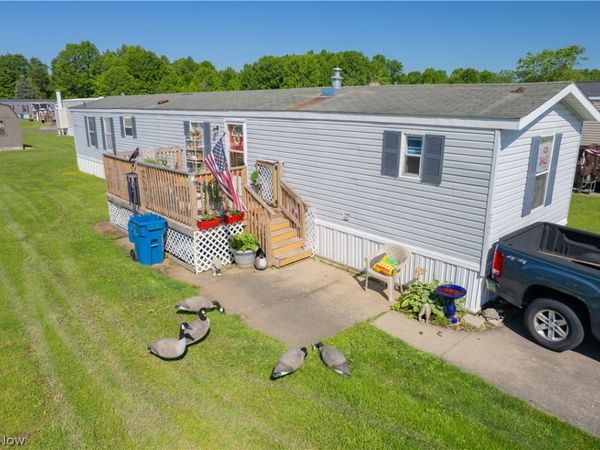 2163 Parkway Drive , Deerfield, OH 44411