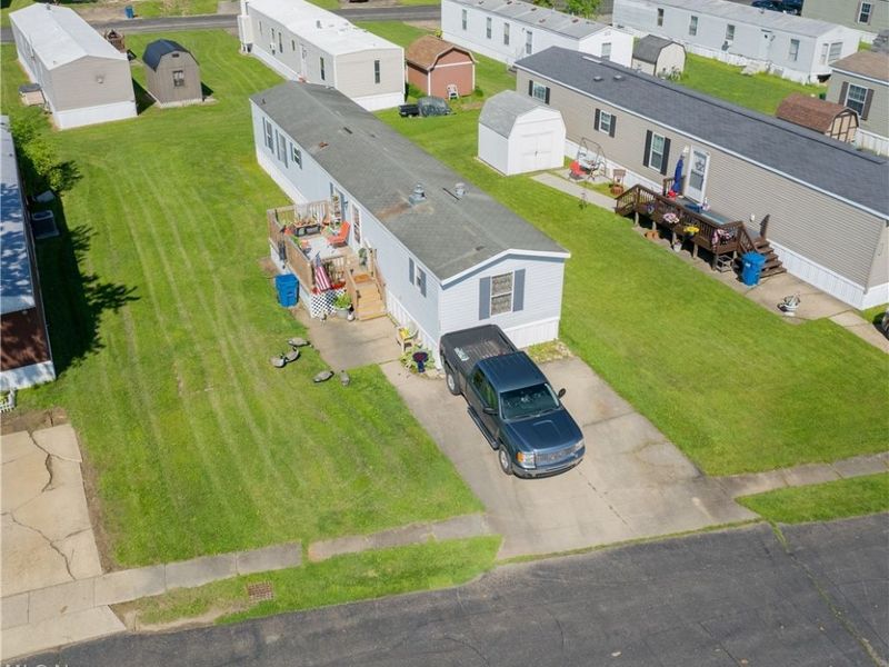 2163 Parkway Drive, Deerfield, OH 44411 Photo 2