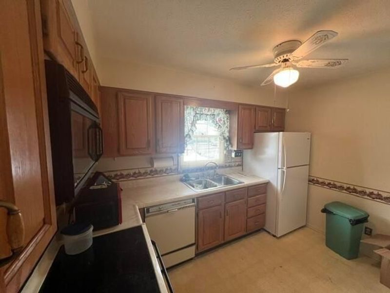 243 Independence Drive, Chillicothe, OH 45601 Photo 14
